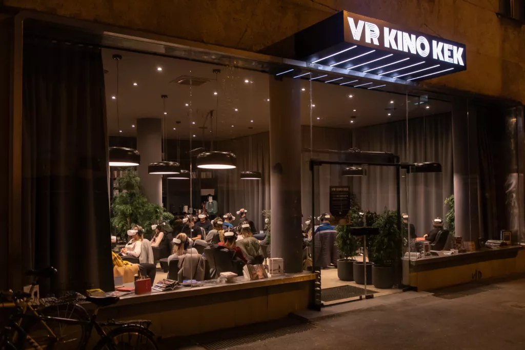 VR kino KEK