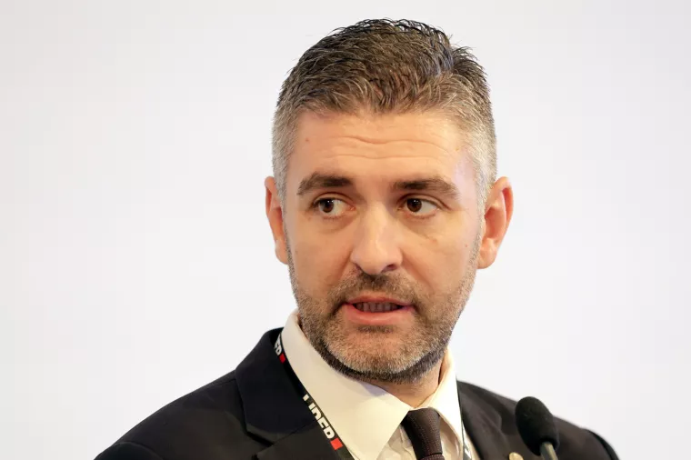 48 SATI 2024. Okugli stol "Priu&scaron;tivo stanovanje" Mato Franković