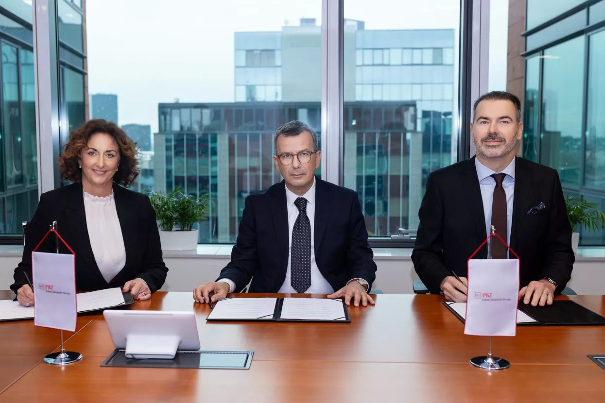 Vedrana Jelu&scaron;ić Ka&scaron;ić, članica Uprave PBZ-a, Marsel Friedl, član Uprave Texo Molior I Dinko Lucić, predsjednik Uprave PBZ-a 