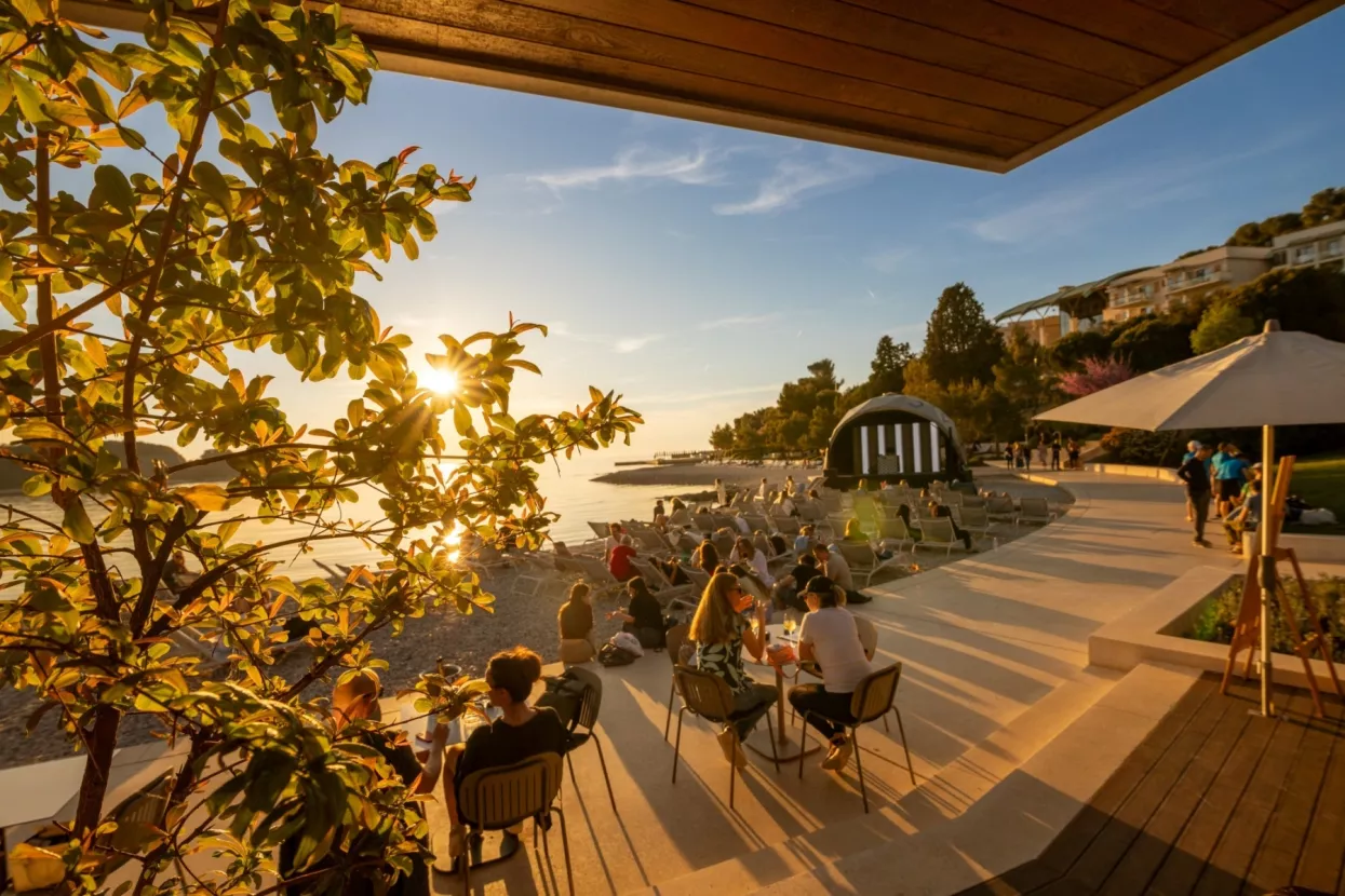 13.04.2024., Rovinj - 10. Dani komunikacija 2024. u Rovinju. - Zalazak sunca na beach afterpartyu