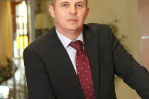 Nikola Vi&scaron;tica
