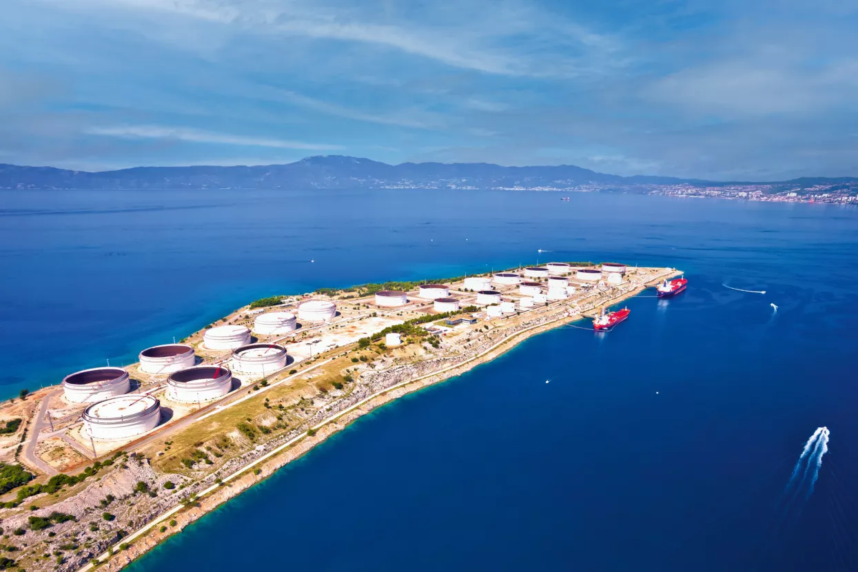 LNG terminal 968