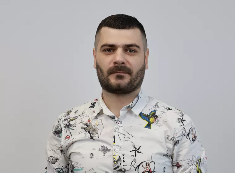 Velibor Panić, Narativ komunikacije