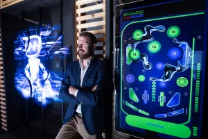 Poduzetnik Filip &Scaron;arić, Holofiction