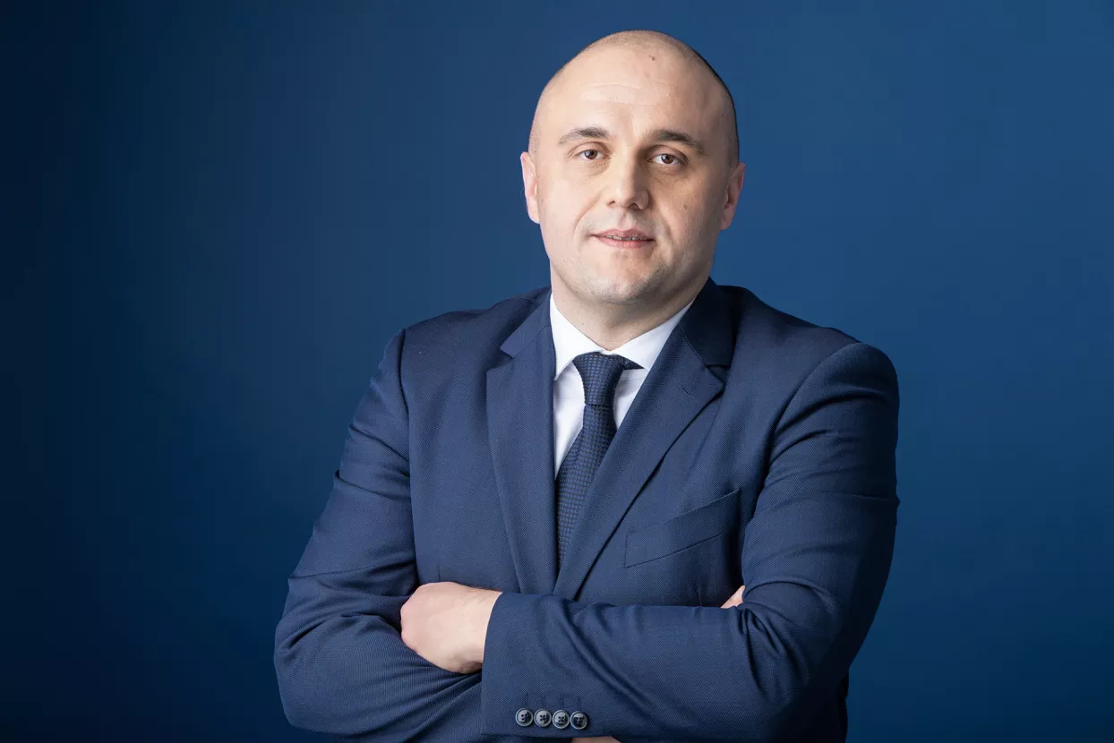 Hrvoje Milić, INA