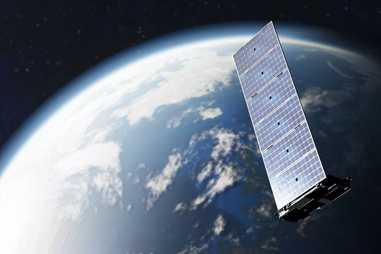 Starlink satelit