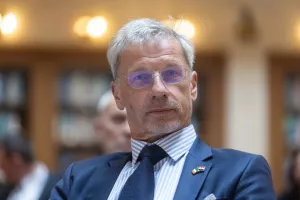 Predavanje Ante Čičin- &Scaron;ain u organizaciji Hrvatske narodne banke (HNB). Guverener HNB-a Boris Vujčić.