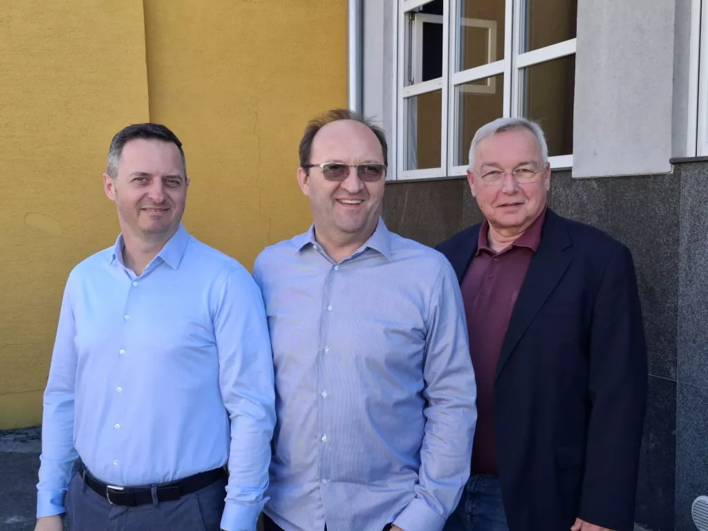 Tomislav Ivanetić, Predrag &Scaron;eatović, Tomislav Kajdi - uprava Qeloa
