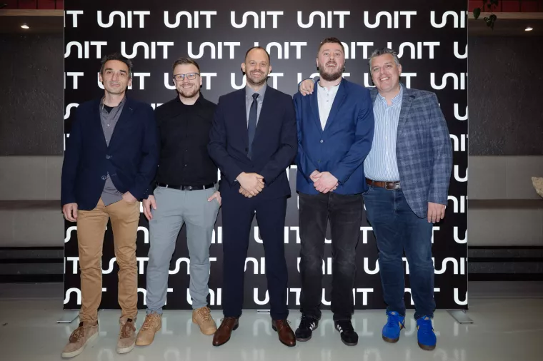 Sven Maru&scaron;ić, Antonio Perić Mažar, Ivan Be&scaron;lić, Vlatko Vlahek, Frane BorozanCisex postao Unit