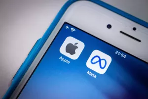 Apple, Meta 