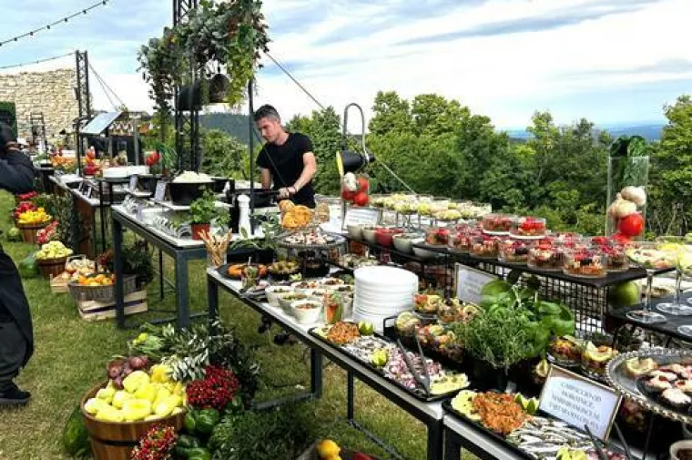Catering tima Lisak priprema 