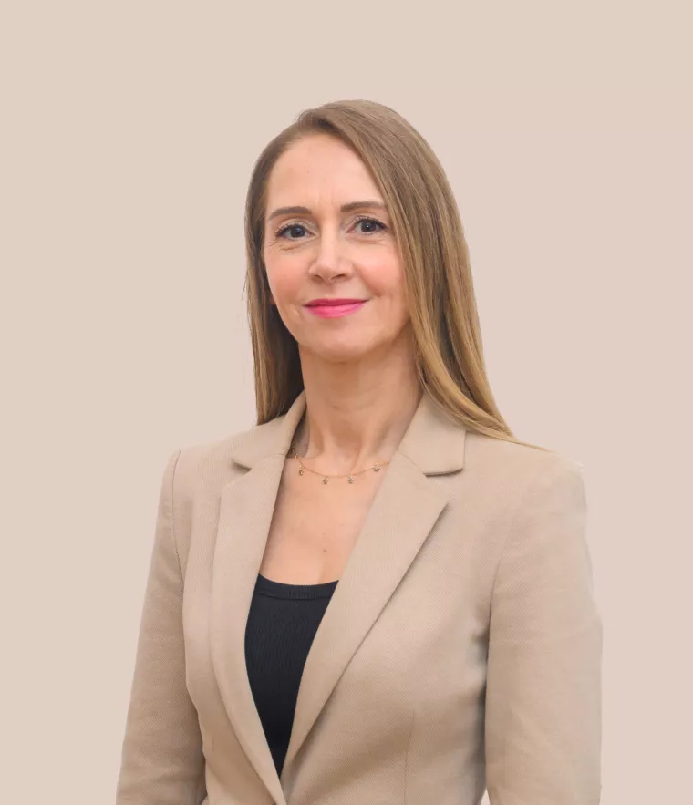 Martina Mataić &Scaron;kugor, agentica u Opereti