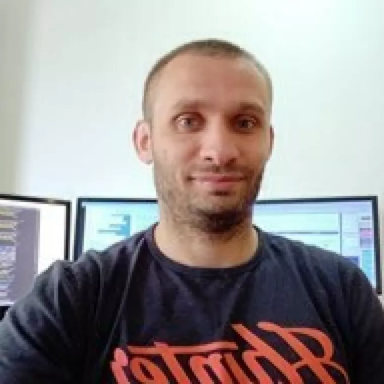 Dalibor &Scaron;imunović, vlasnik tvrtke Electric Vehicle Evolution, za posao 'sastavljača kitova' odlučio se prije koju godinu kada je odlučio samostalno napraviti električni automobil
