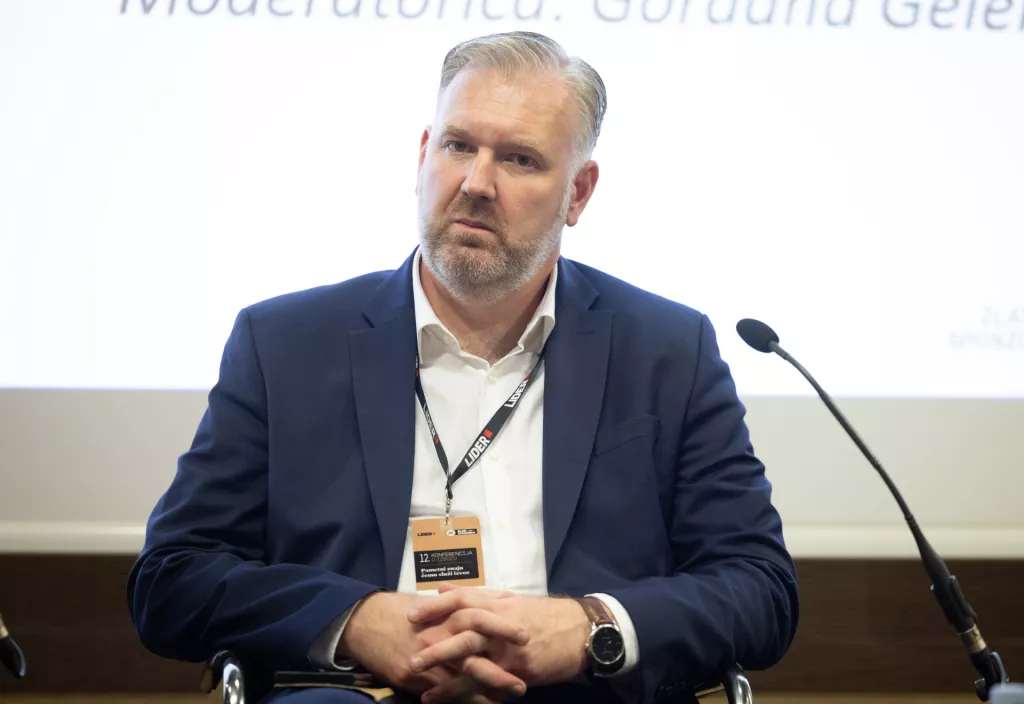 12. Konferencija o izvozu- Pametni znaju čemu služi izvoz.Razgovor: Financijska podr&scaron;ka izvoznicima nije problem, ali za koga i kojoj namjeri?Alan Herjavec