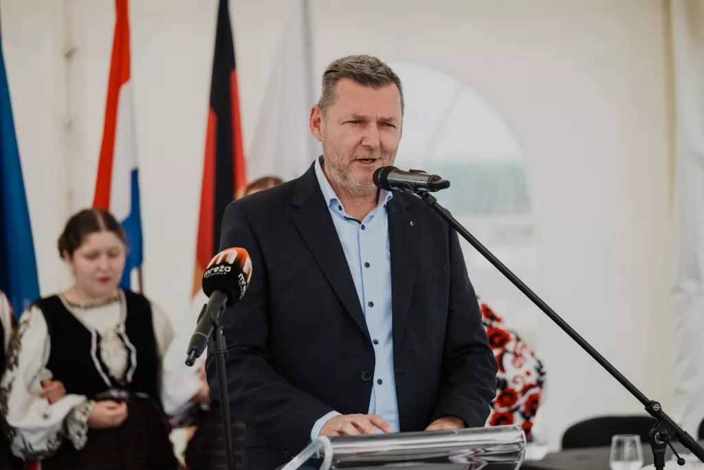 Michael FreitagTece Industrial, Novska