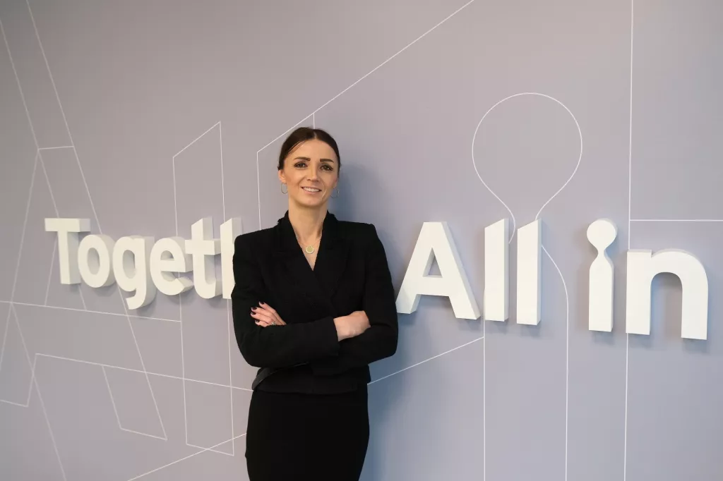 Ivana Krajinović, EY
