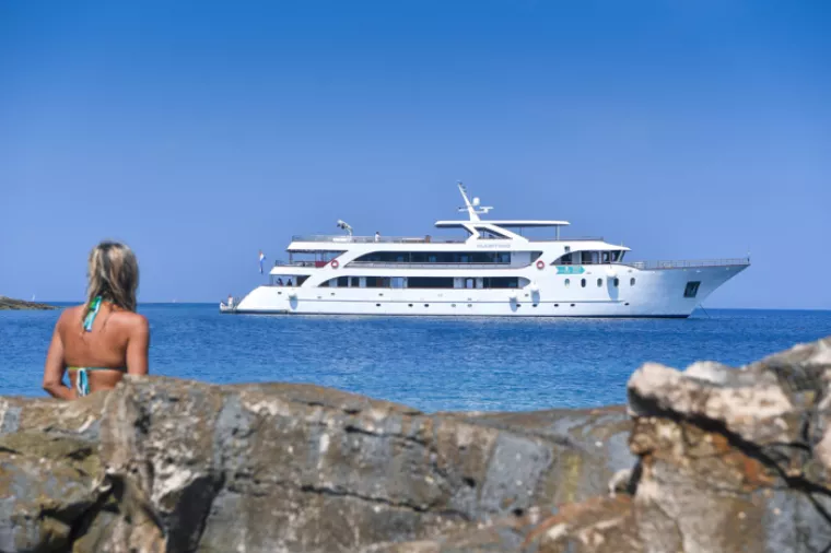 Maritimo, Katarina Line