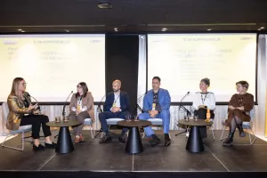 9. HR konferencija5. panel: HR strategija vodećih poslodavacaLara &Scaron;ubić &Scaron;u&scaron;a, Ida Hohnjec, Blaž Ferenc, Hrvoje Bulić, Lorena Dika, Mojca Demiter