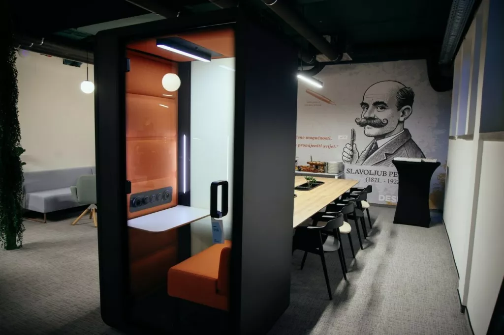 Desk&Co TOZ_1