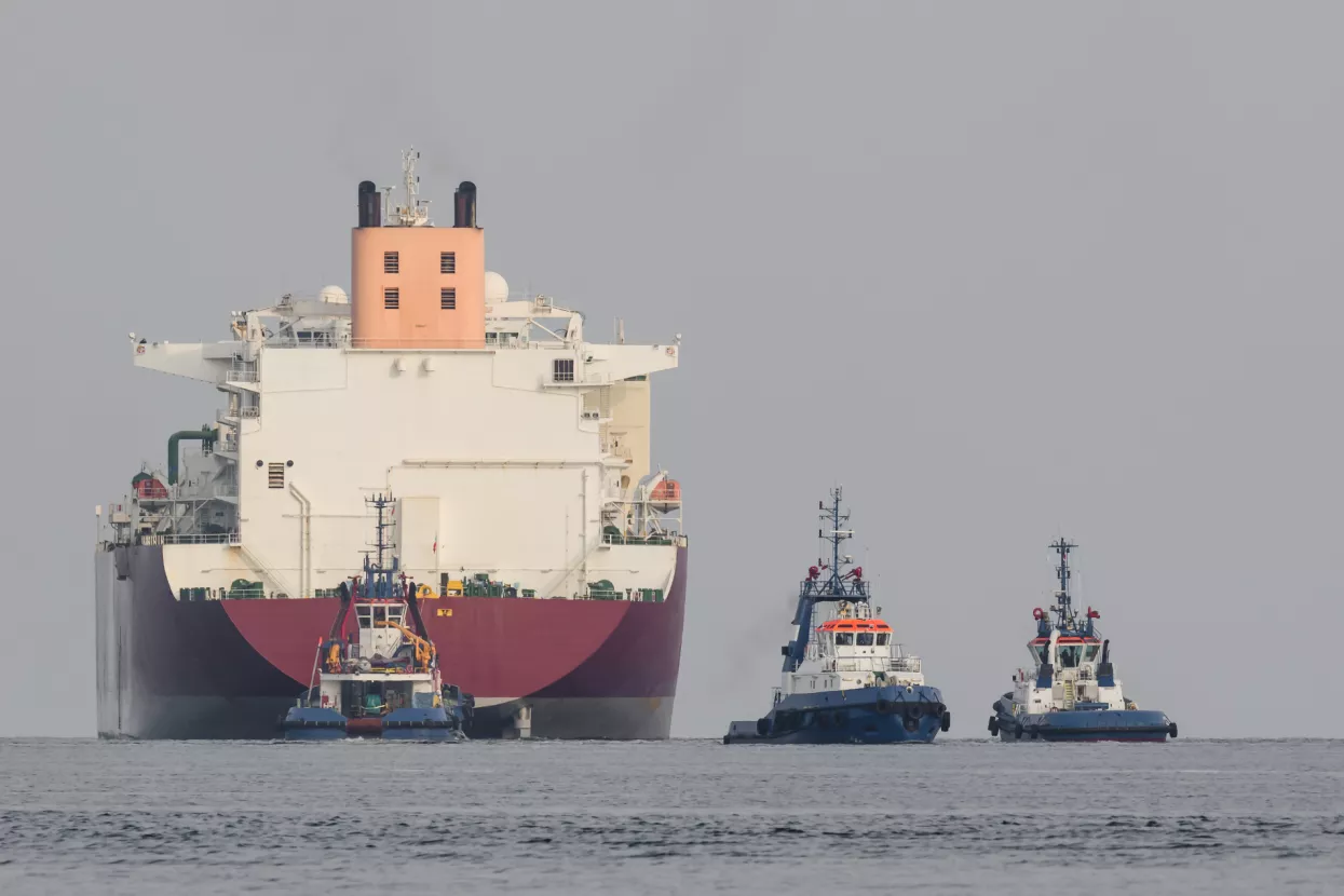 LNG tanker