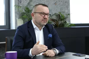 Kre&scaron;imir Dobrilović, Carwiz