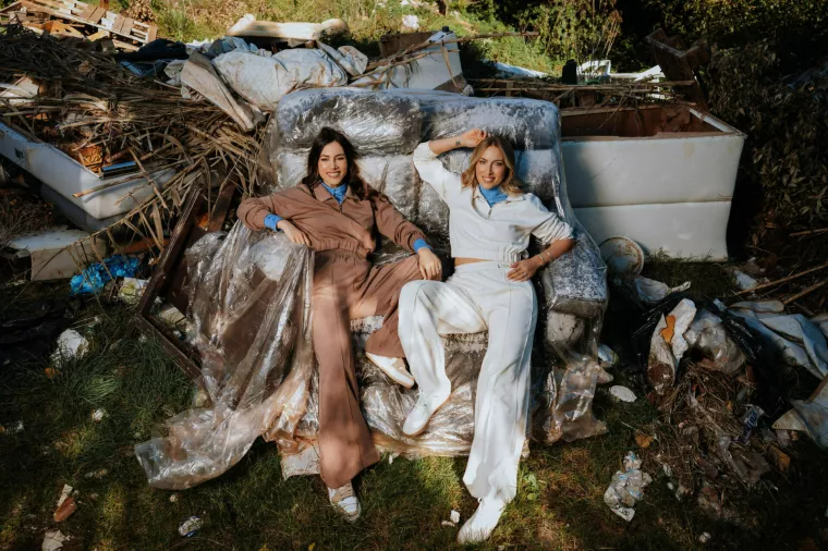 Jelena i Belma, Back To Blue