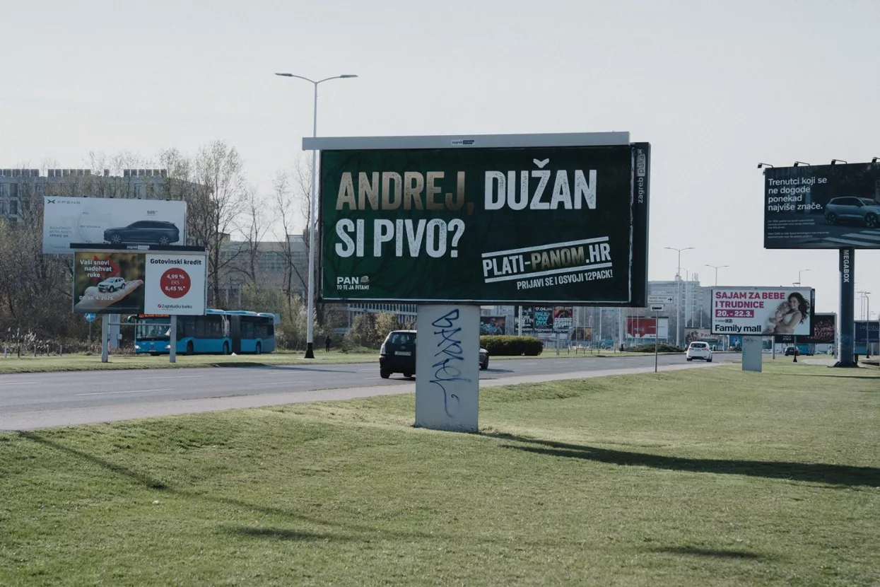 Pan billboard