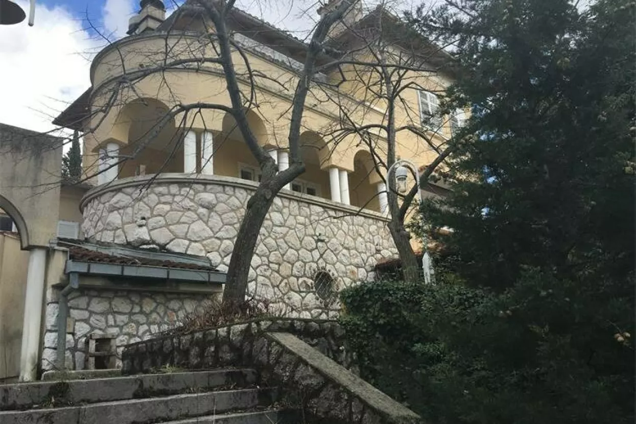 Vila Svežanj