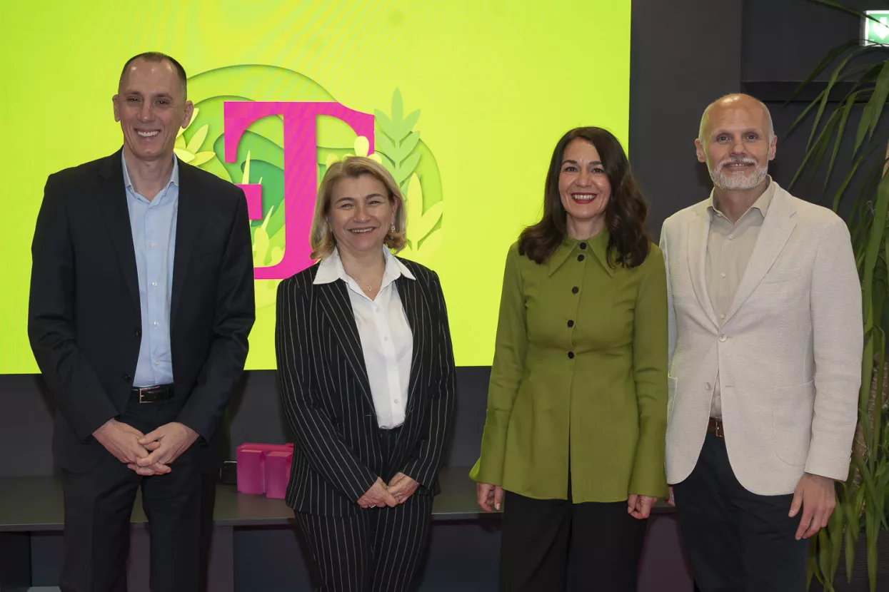 Sini&scaron;a Đuranović, Nata&scaron;a Rapaić, Mirjana Mate&scaron;ić i Matija Kovačević