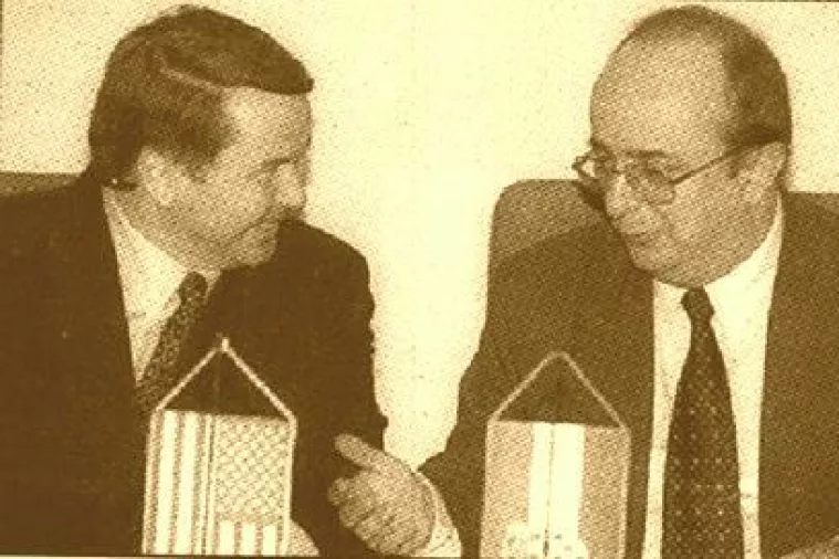 Potpisivanje sporazuma Montgomery &ndash; &Scaron;kegro 30. ožujka 1999. (presnimka iz Večernjeg lista)