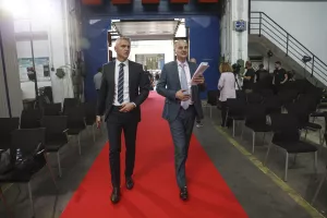 Potpisivanja Sporazuma o zajedničkom pothvatu između Končara i Siemensa.Tim Holt i Gordan Kolak.