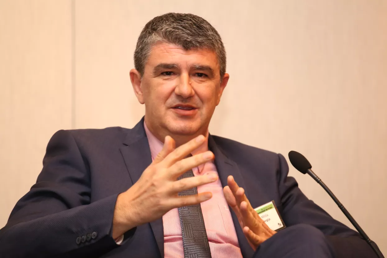 8 ENERGETSKA BUDUĆNOST HRVATSKE, KAKO USPJE&Scaron;NO VLADATI PROMJENAMA: SIGURNO, ZELENO, I EKONOMIČNO,Zoran Mili&scaron;a
