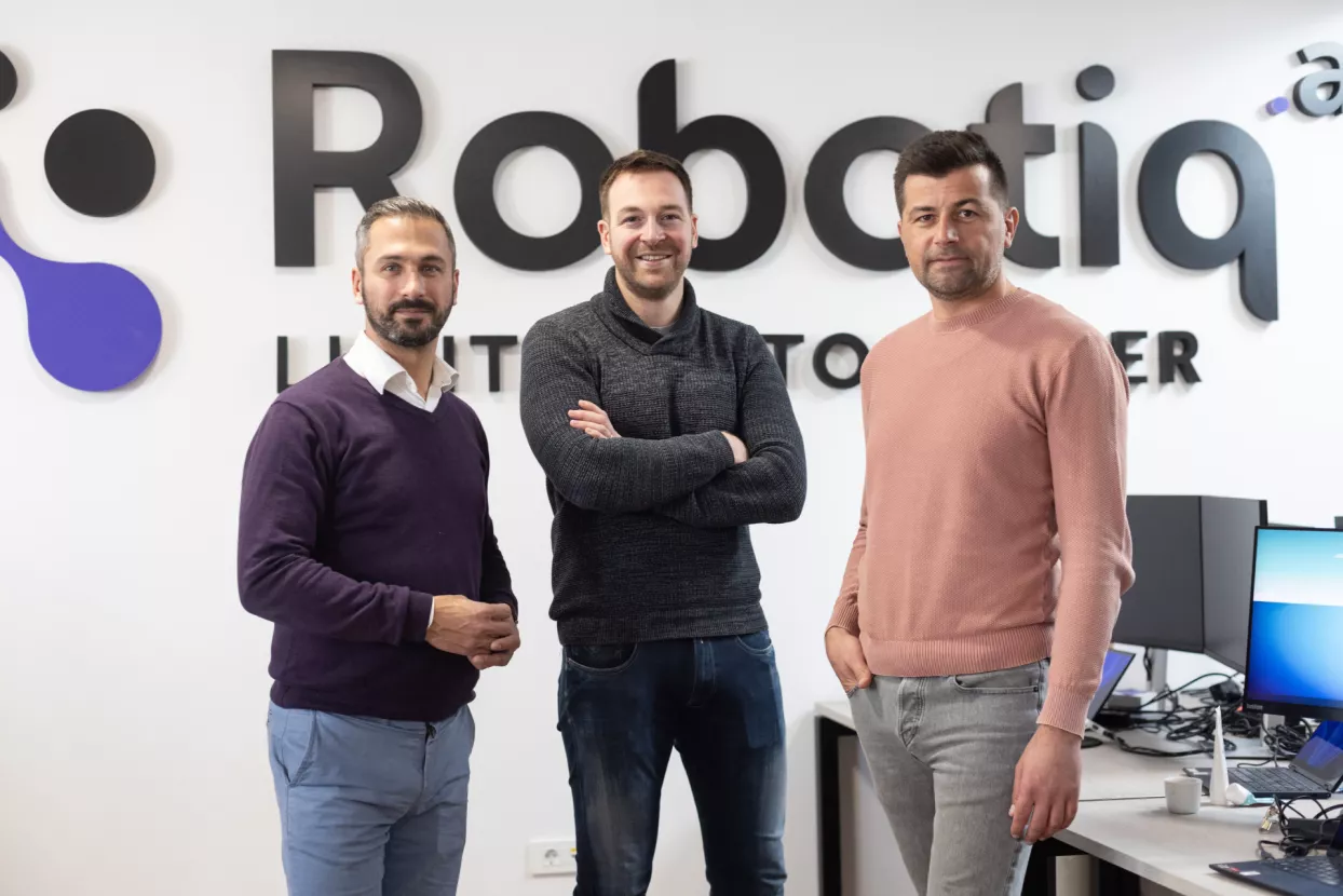 Firma Robotiq.Darko Jovi&scaron;ić, Ivan Belas, Marko Gudelj