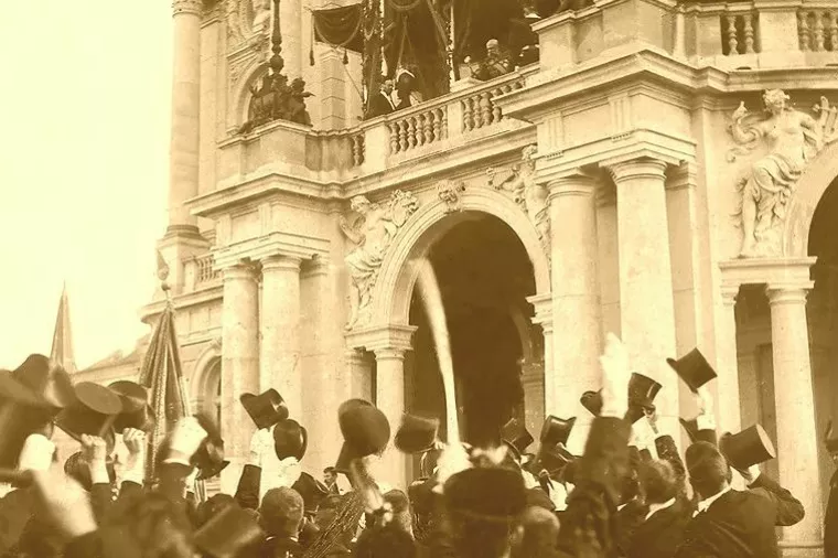 Car Franjo Josip otvara novu zgradu HNK